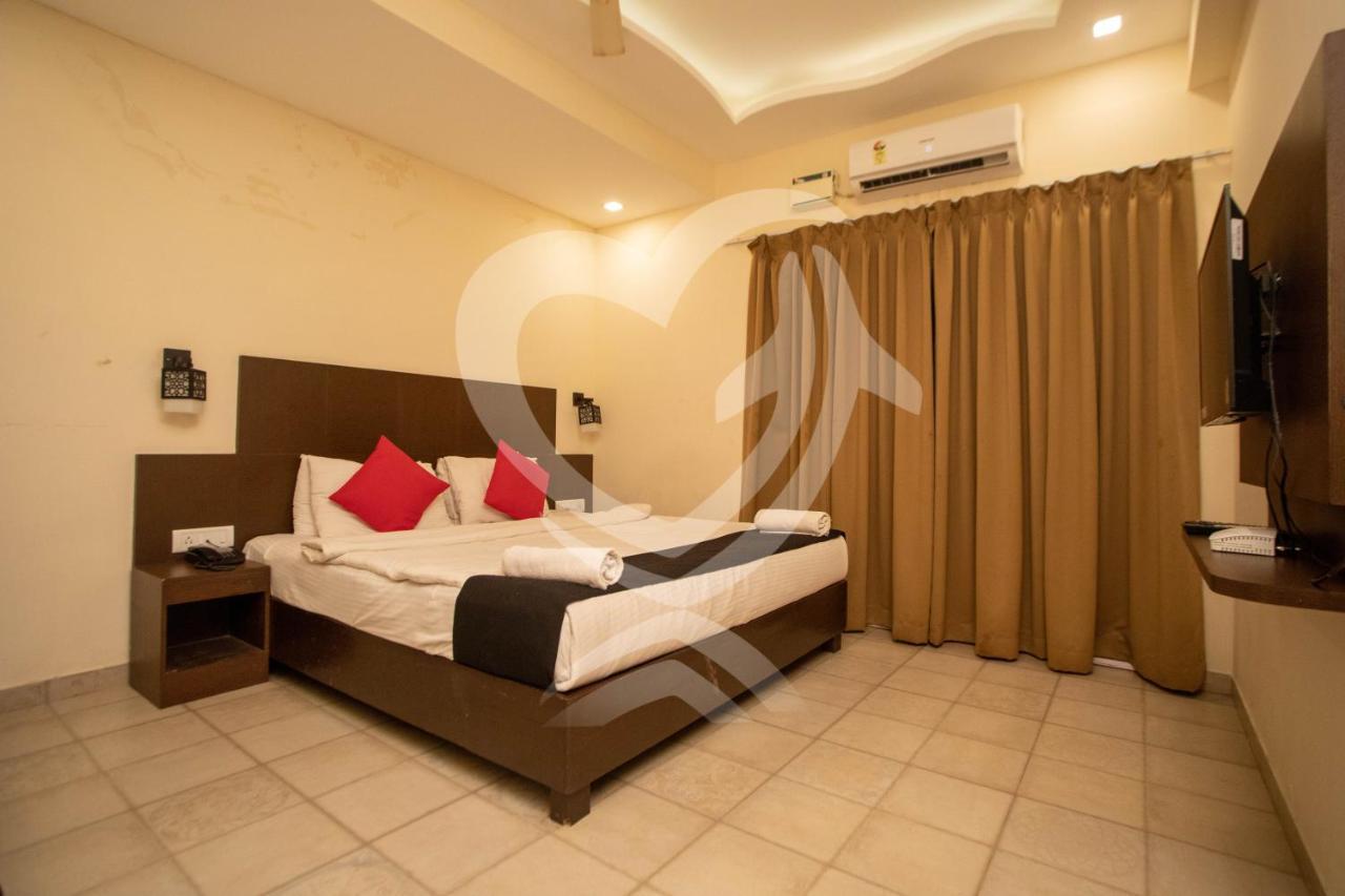De Alcazar Calangute Hotel Eksteriør billede