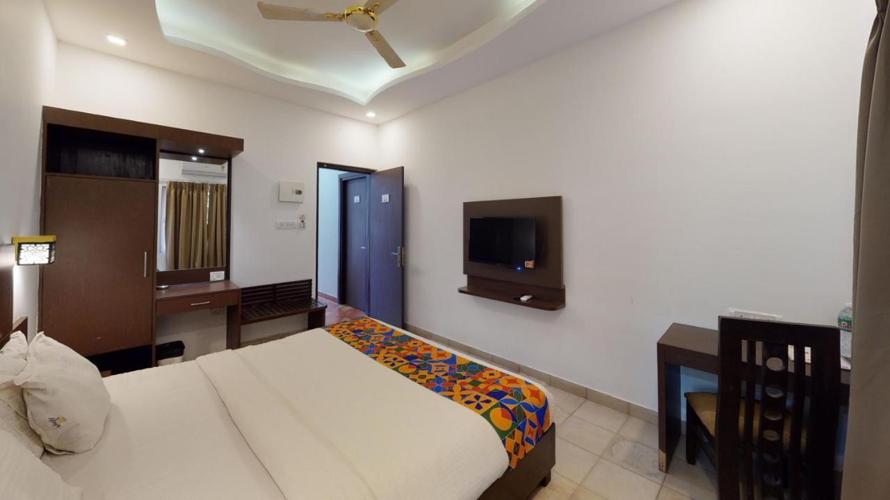 De Alcazar Calangute Hotel Eksteriør billede