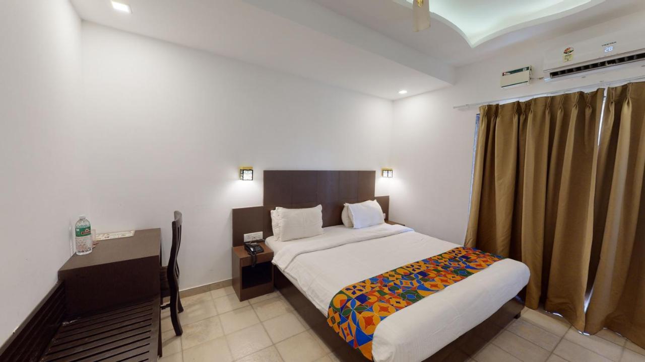 De Alcazar Calangute Hotel Eksteriør billede