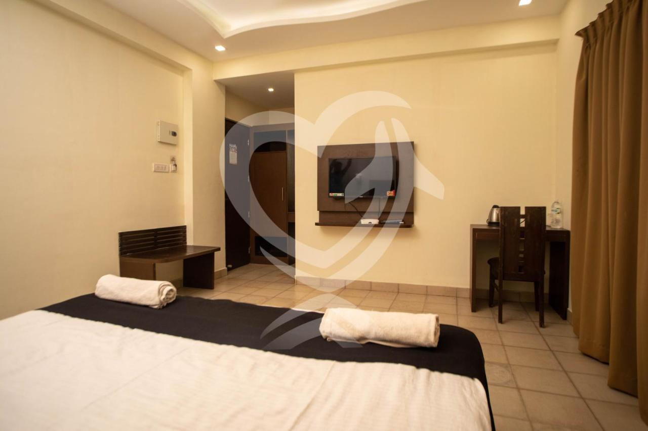 De Alcazar Calangute Hotel Eksteriør billede